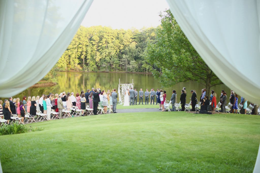 aldridge gardens, j.woodbery, decor to adore, becky's brides, lake side ceremony